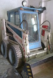 Погрузчик универсальный малогабаритный ПУМ-500