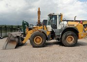 Фронтальный погрузчик Liebherr L 554 2+2 Год выпуска:2005