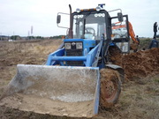 Продажа в г.Перми экскаватора-погрузчика на базе МТЗ 82.1