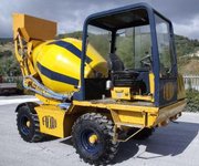 Бетоносмеситель Fiori DB 250 S (самозагружающийся)