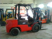 продаю вилочный автопогрузчик пр-во Япония б/у