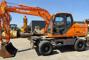 Doosan DX160W-колесный экскаватор